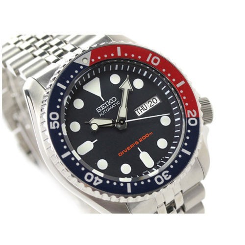 Seiko SKX009 Diver's Automatic Watch Review