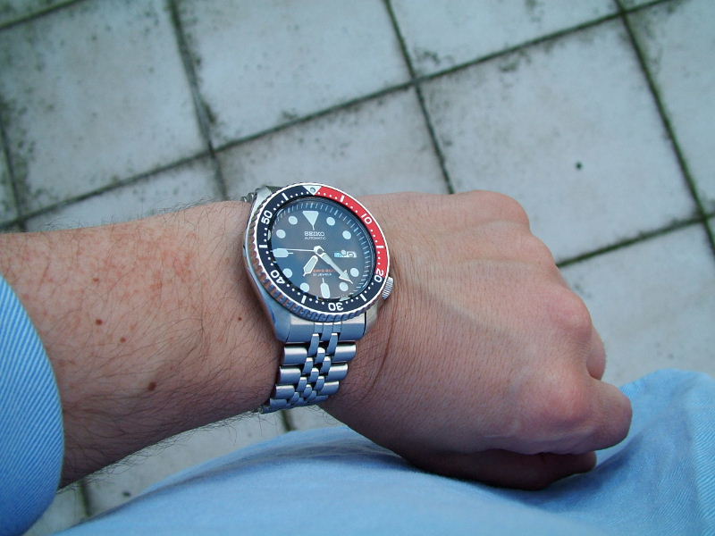 Seiko SKX009 Diver's Automatic Watch Review
