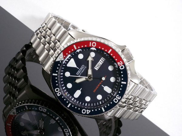 Seiko SKX009 Diver's Automatic Watch Review