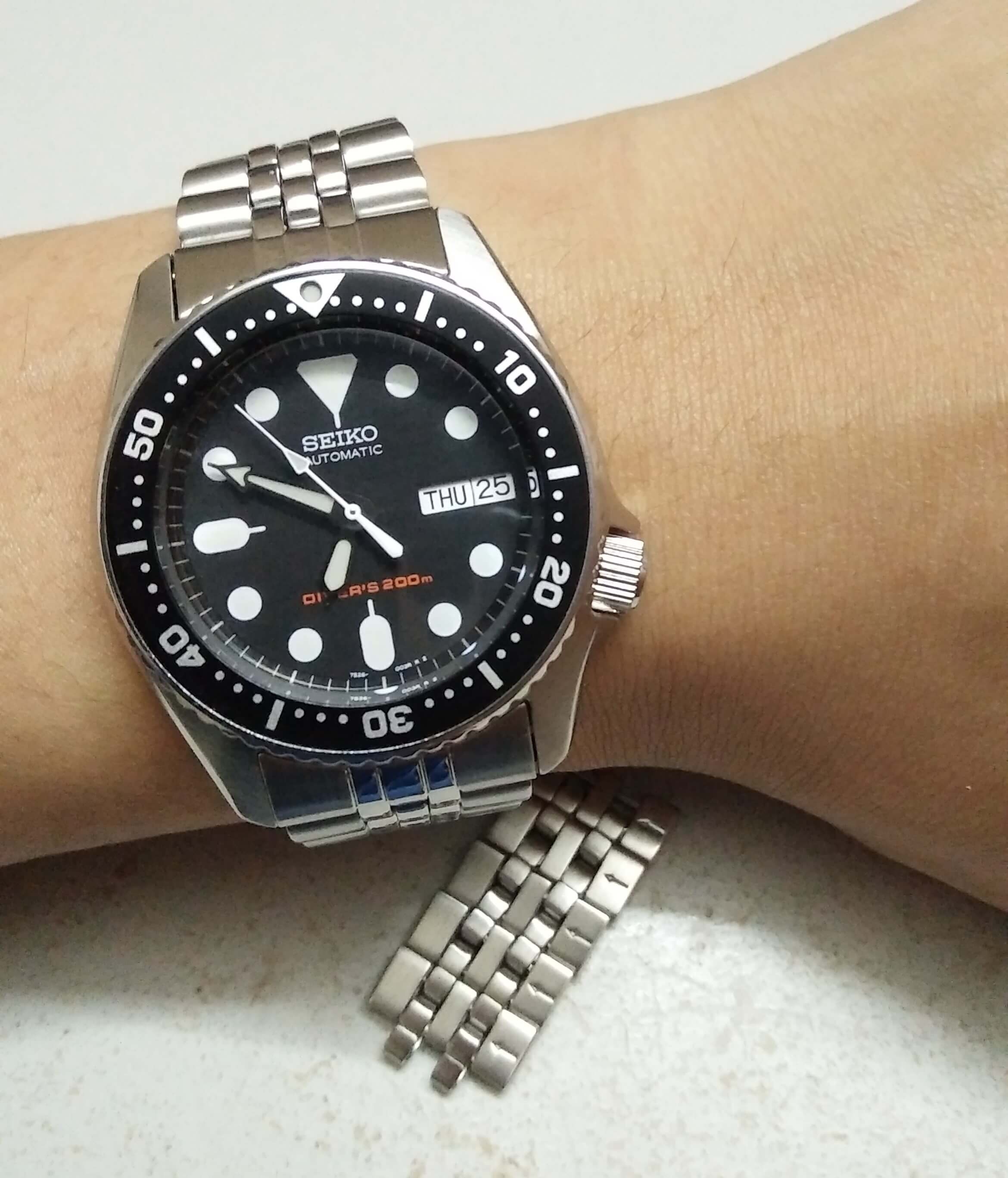 How to adjust seiko bracelet hot sale