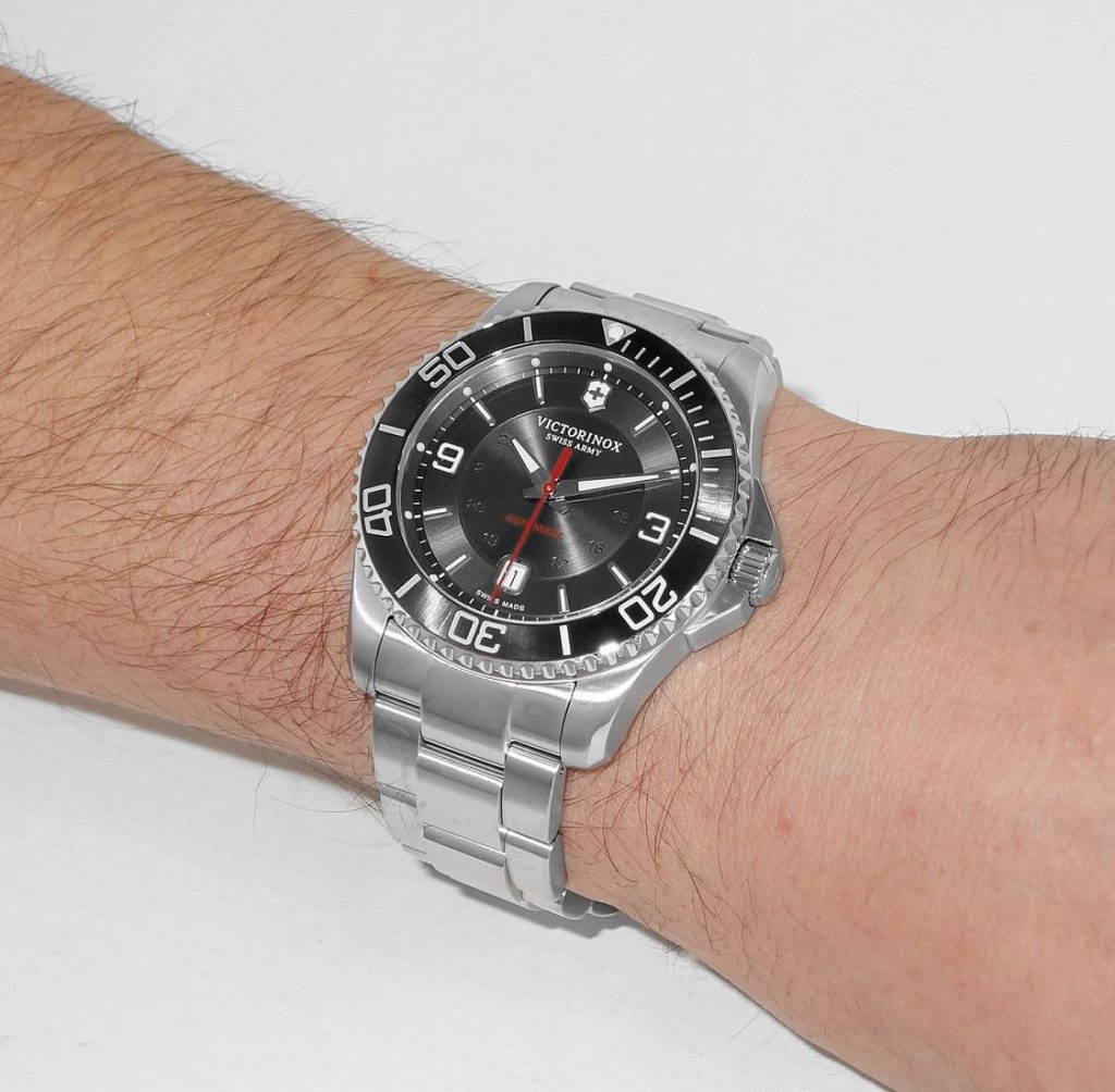 Victorinox maverick mechanical on sale watch